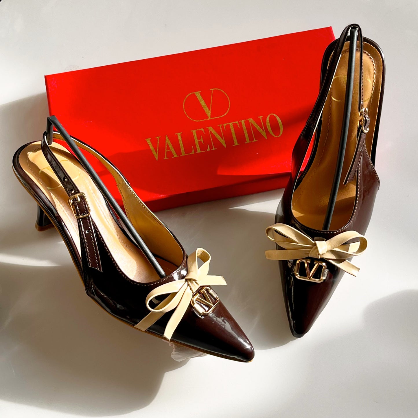 Valentino Garavani Bepointy Slingback Pumps