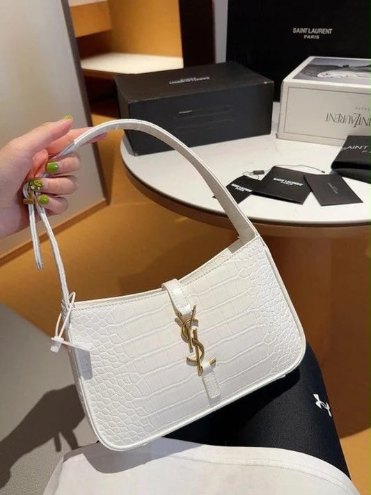 Saint Laurent Le 5 à 7 Hobo Bag