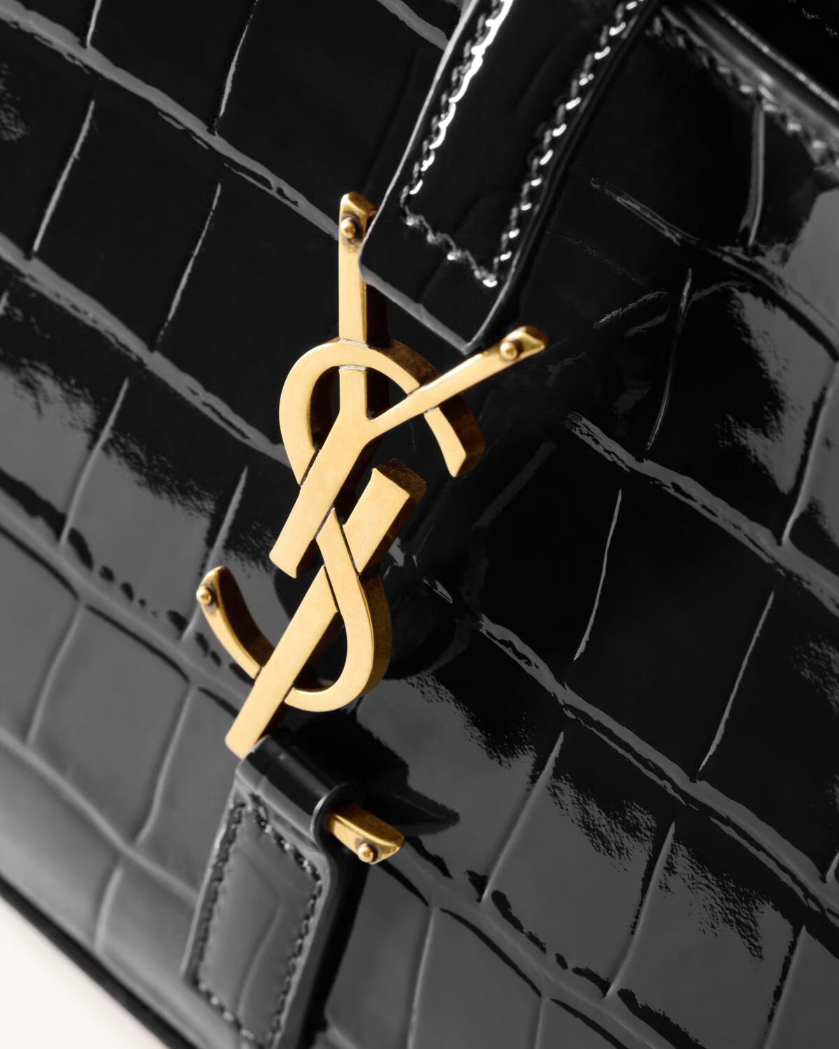 Saint Laurent Le 5 à 7 Hobo Bag