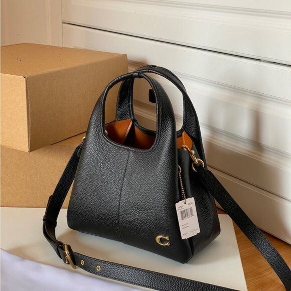 Coach Lana Shoulder Bag 23