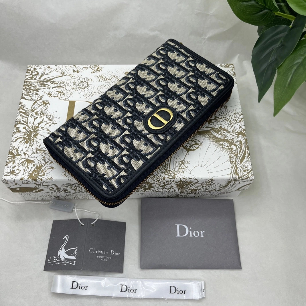 Christian Dior 30 Montaigne Long Wallet