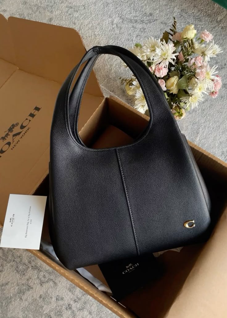 Coach Lana Shoulder Bag 23