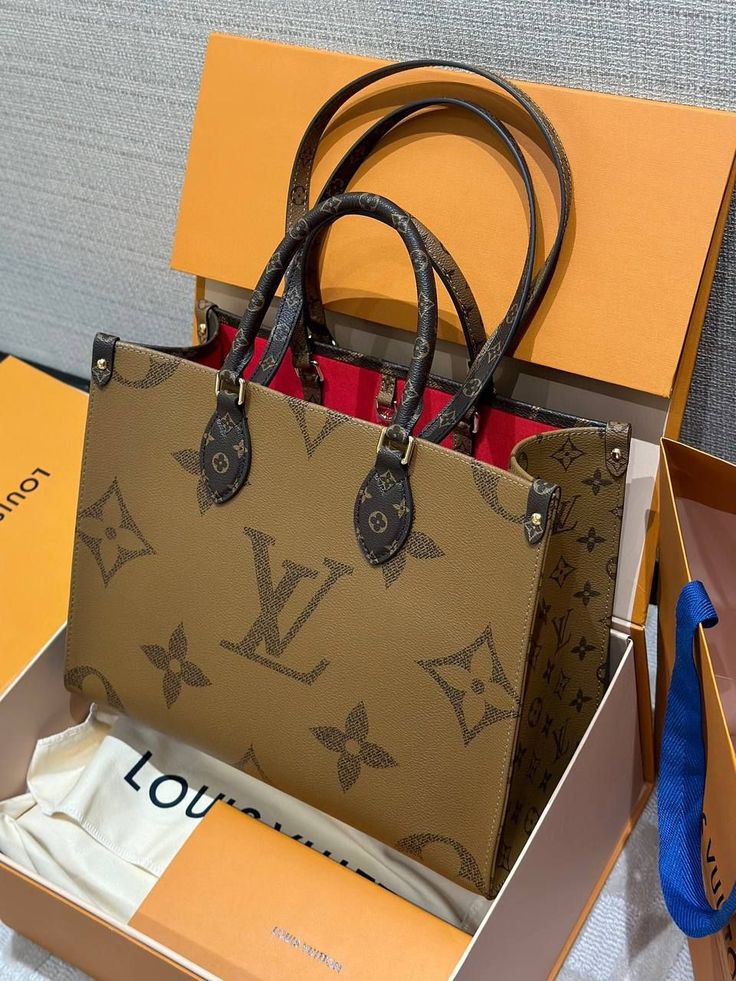 Louis Vuitton OnTheGo GM Tote Bag | LV