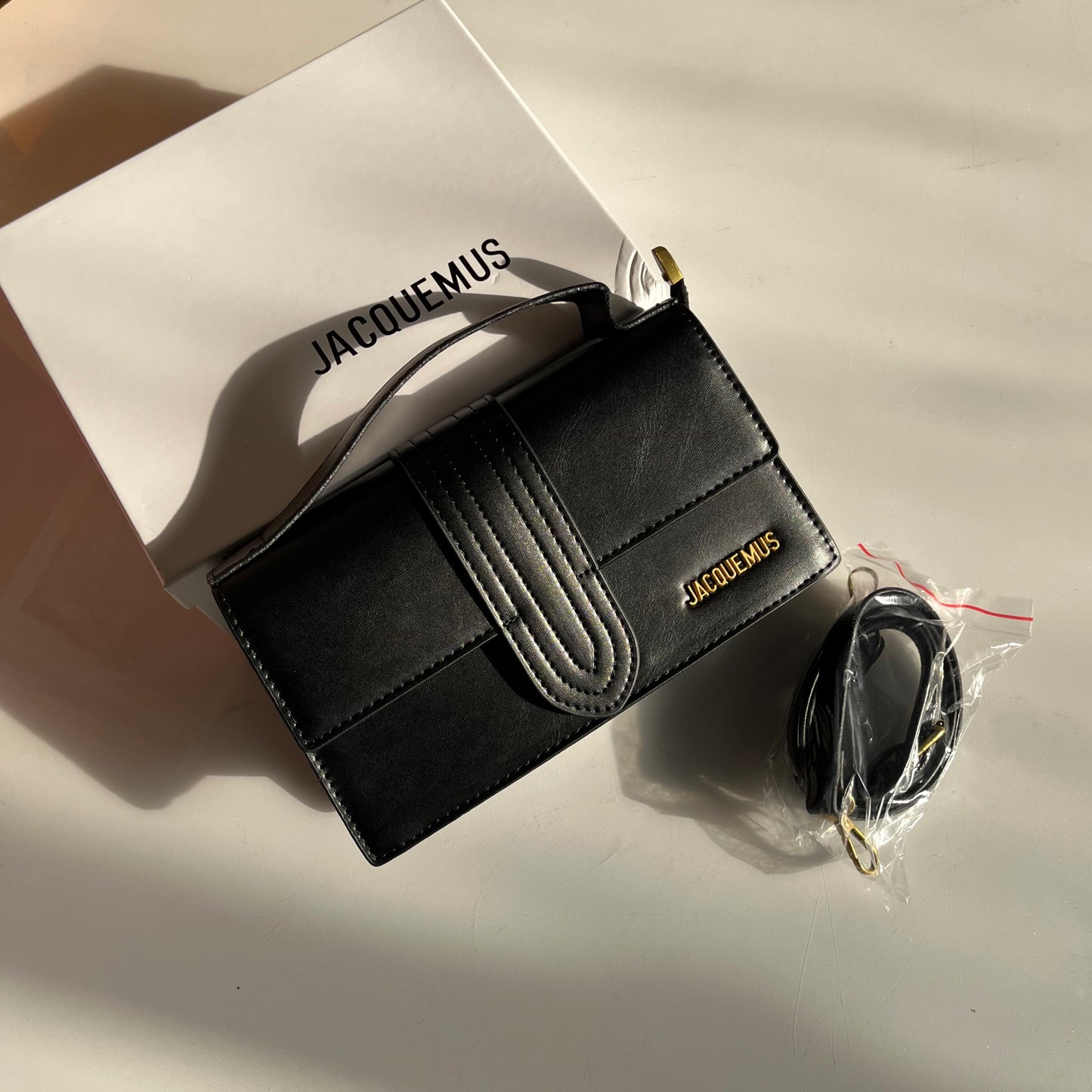 JACQUEMUS Le Grand Bambino Smooth Leather Handbag