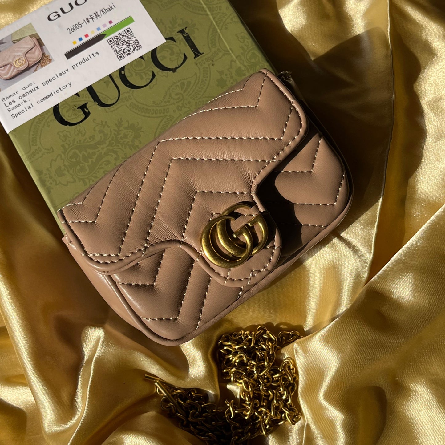 Gucci GG Marmont Super Mini shoulder bag