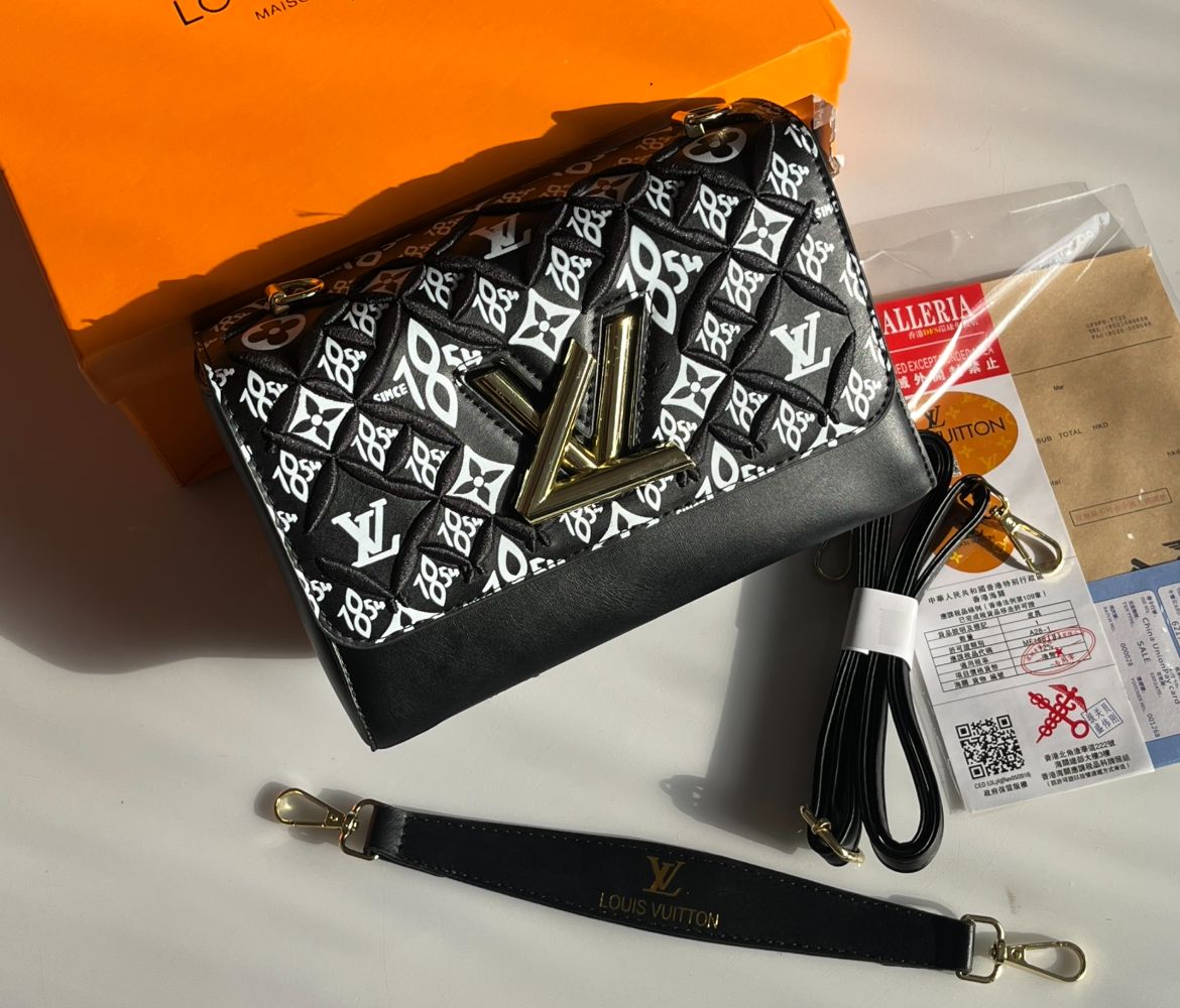 Louis Vuitton Twist MM Since 1854