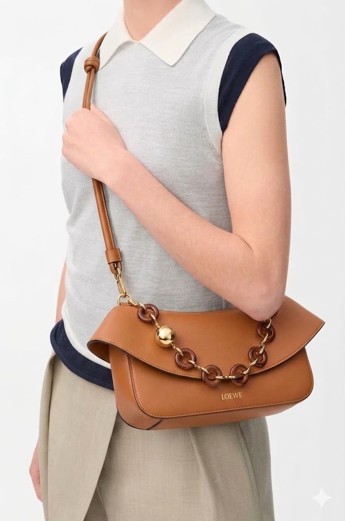 Medium Ola bag in smooth calfskin