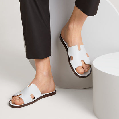 HERMÈS Izmir Calfskin Sandals