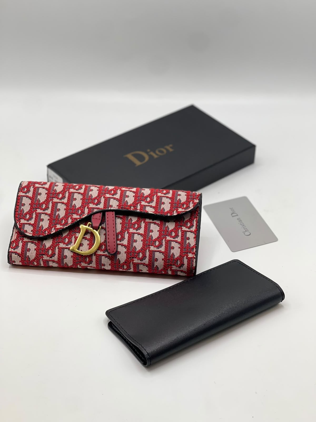 Dior Saddle Wallet on Chain