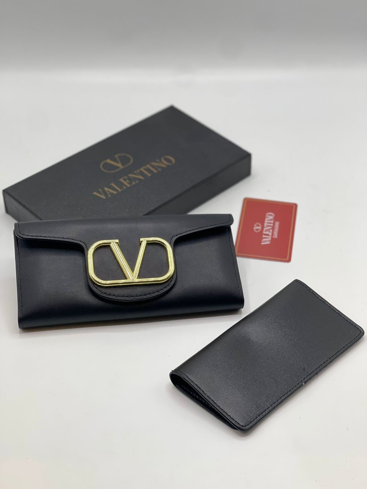 Valentino Garavani VLogo Signature Wallet