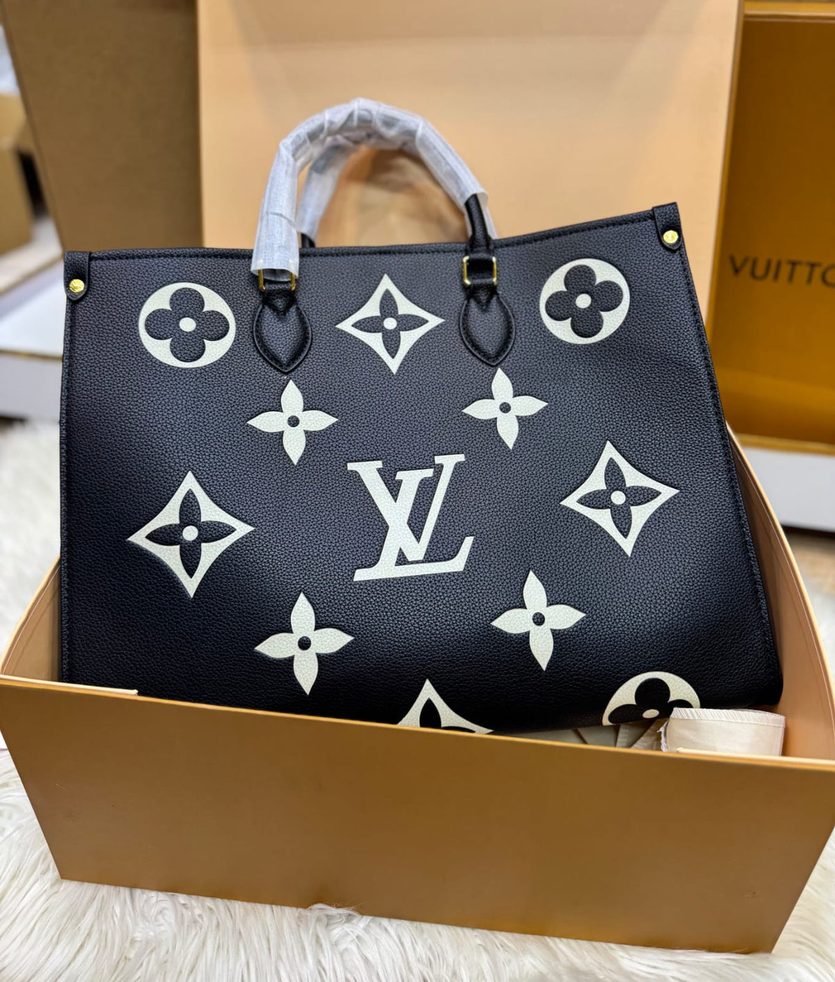 Louis Vuitton OnTheGo GM Tote Bag