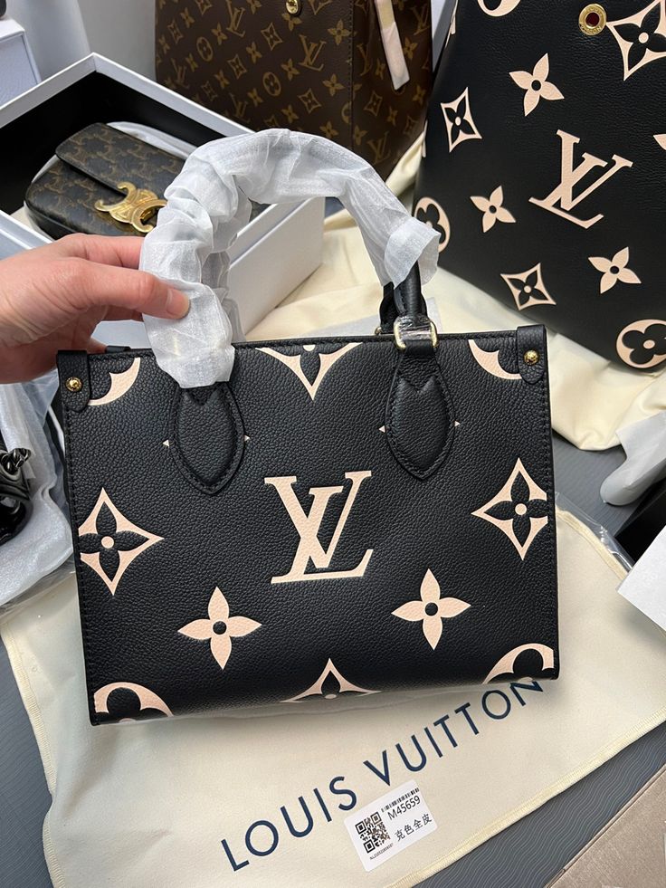 Louis Vuitton OnTheGo GM Tote Bag