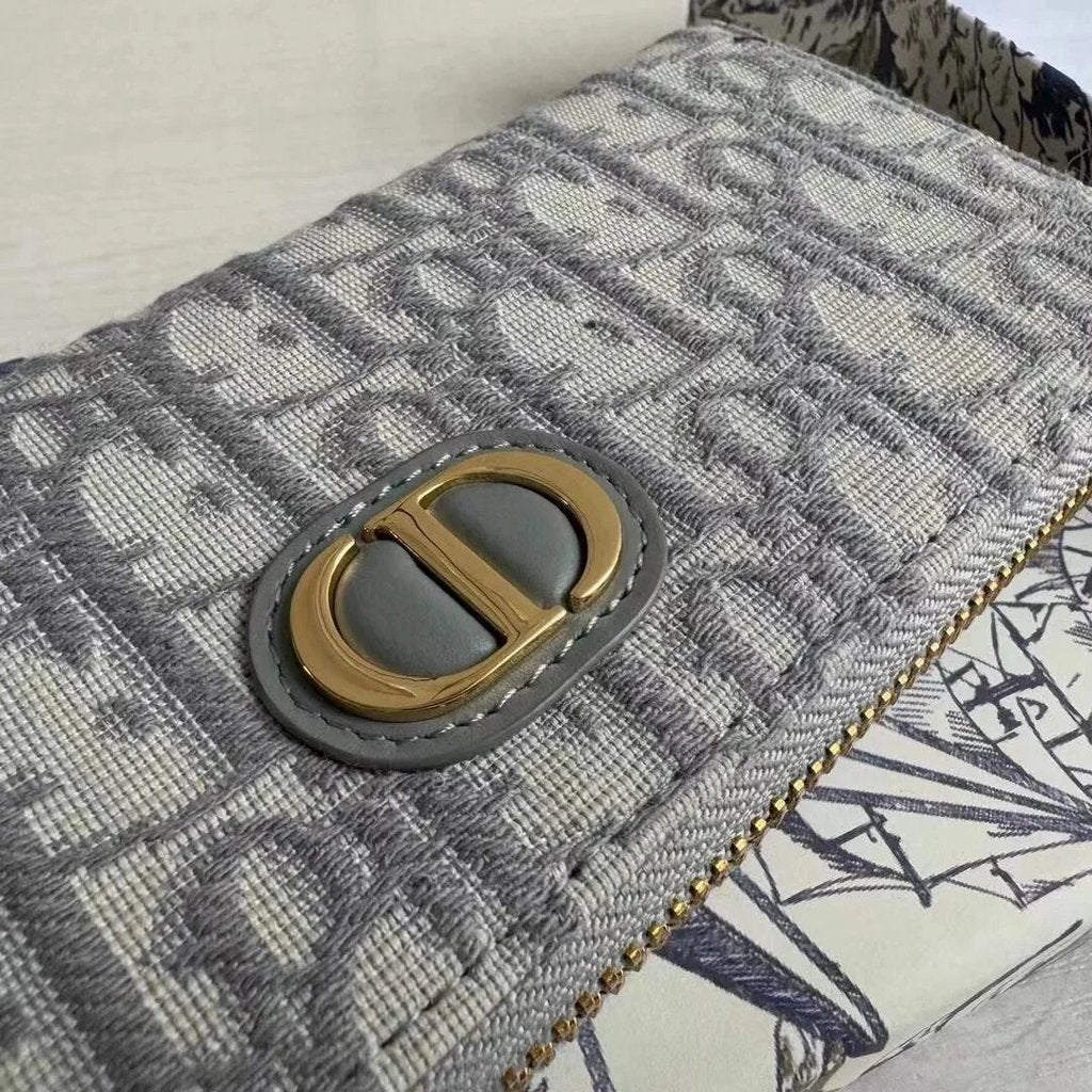 Dior 30 Montaigne Long Wallet