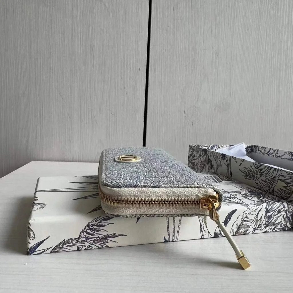 Dior 30 Montaigne Long Wallet